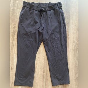 LuLuLemon black stretch high-rise cropped pants